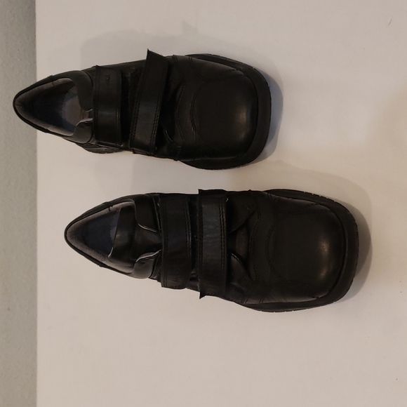 Maniqui Black leather comfort shoes, rubber soles , Size 7 - Picture 3 of 11